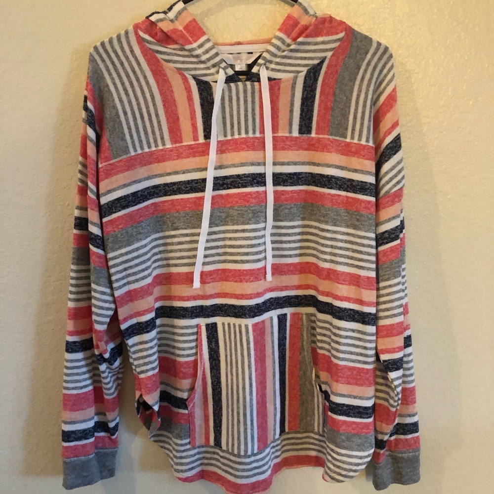 Secret Treasures Super cozy light weight hoodie